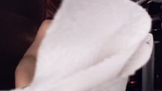 Holly 190502 1320 Osci&Masturbation