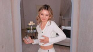 roseholloway_2024-01-03 nightshow end topless (03/14)