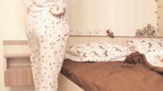 lil_monki - christmas moaning