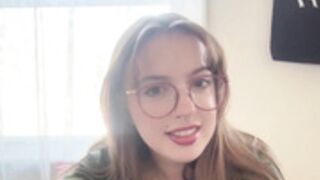 tiktoker creamyranchgirl  JOI