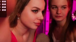 Asukasun & MiniNika lesbian kiss №1