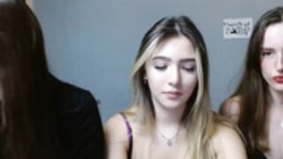 tinamasa - lesbian kisses