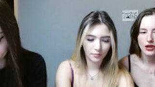 tinamasa - lesbian kisses