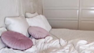 lilemilyy_Chaturbate_2024-02-06_22-50-10