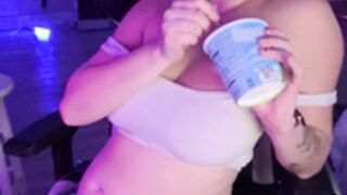 Thenicolet belly play