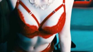 Harleyquinsy spy, a gift 4u