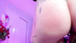 KasaraWood_MyFreeCams_2024-02-15_04-30-08 - 1of2