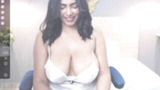karla gomez 3