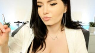 BustyEma 32