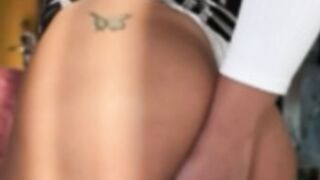 marianna anagnostopoulou shows her pussy