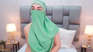 Aliah_Manzur_Flirt4Free_2024-02-09_15-02-09