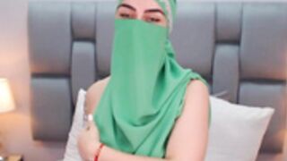 Aliah_Manzur_Flirt4Free_2024-02-09_15-02-09