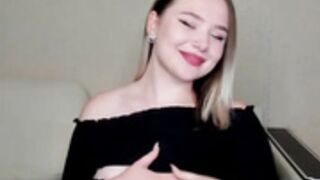Keitanax boobshow