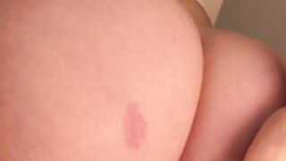 Andreasprivate oil booty tease