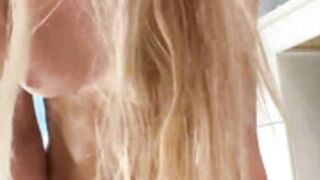 Strawberry Shan Cumming