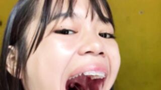 dera longue tongue fetish
