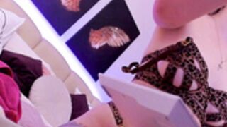 Валерия Токарска старая ботоксная блядь снова в строю