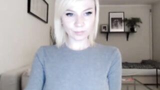 Paradise Alina teases insane body