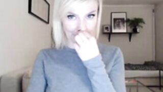 Paradise Alina teases insane body