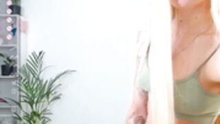 ella__sweety ass bounce squats over camera 10MAR24 18