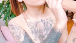 Jessyasuan Eats a Dildo