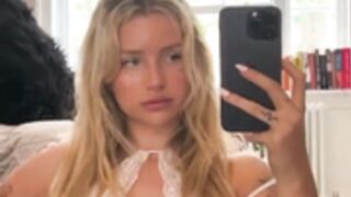 Smoke show blonde masturbates