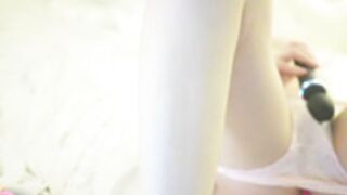 Blondelashes19 Liveshow