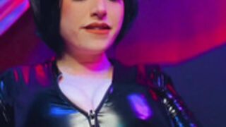 Haunted Hostess - Catwoman