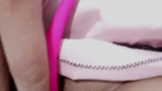 Magic panther playing showing pussy and boobs