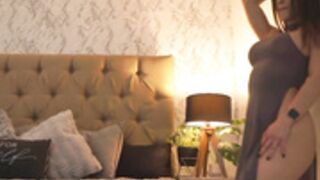 emyii nude creamy dildo in pussy