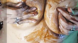 -AyeshaSinghania- chocolate milkshake