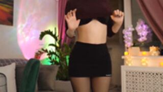 sweety_rinushka outfit tease and posing 05/03/24