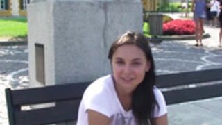 Alena italiana 19enne da Genova NIP