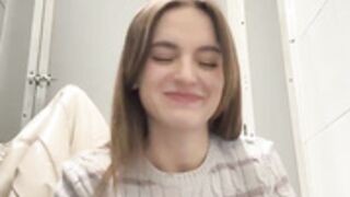 -AngelAri- - drink squirt public (11.02.2024)