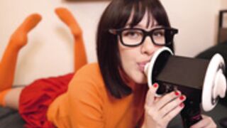 Diddly ASMR velma cosplay