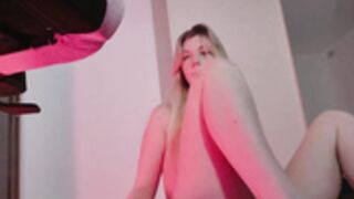 Cassy_cum_Cam4_2024-03-15_22-52-33