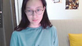 allinaeve sucks clip 01