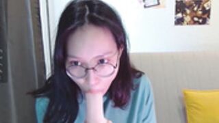 allinaeve sucks clip 01