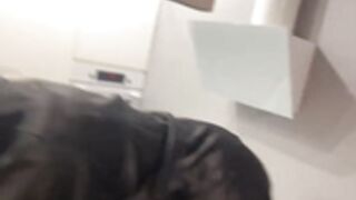 Syka0001 twerking on the table