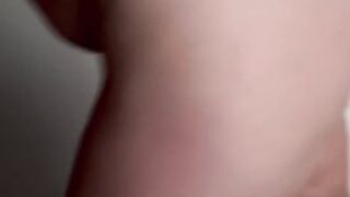 Hotyogawife teasing the neighbours (3 september 2022)