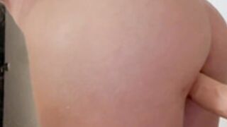 Stefbabyg Shower Suction Dildo Solo