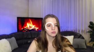 Elizabeth nude flash