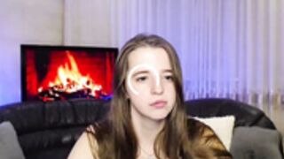 Elizabeth nude flash