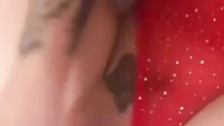 Daniela Crudu pussy dive