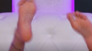 Luana feet tease