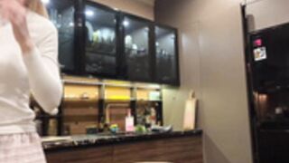 maryymme braless cooking 3