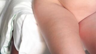 Hotyogawife teasing by the window (9 september 2022)