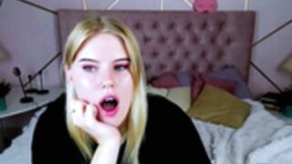 Reupload: Kannamoore naked and tesing