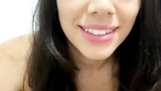 Jessica Altheman ( Jessialtheman ), from Brazil, trying