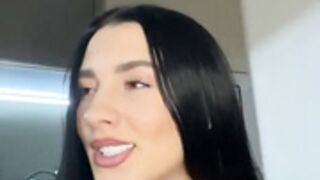 Oxyana NAKED FINGERING DILDO FUCK